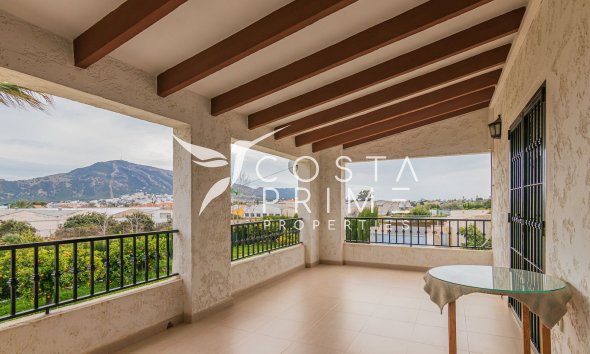 Újraértékesítés - Villa  - Altea