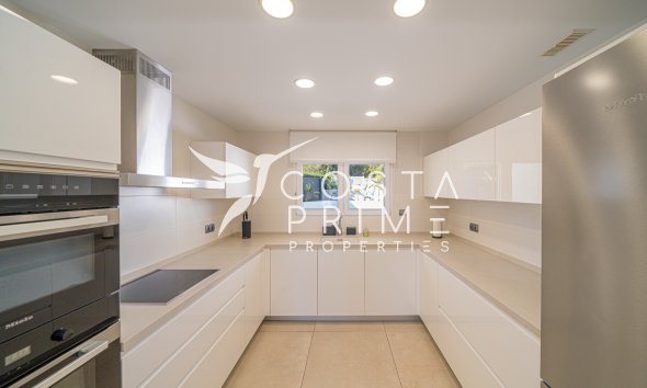 Odsprzedaż - Szalet - Albir