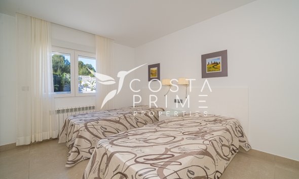 Odsprzedaż - Szalet - Albir