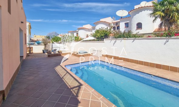 Resale - Villa  - Albir