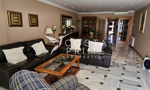 Resale - Apartment / Flat - Benidorm