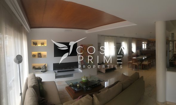 Resale - Villa  - Jávea