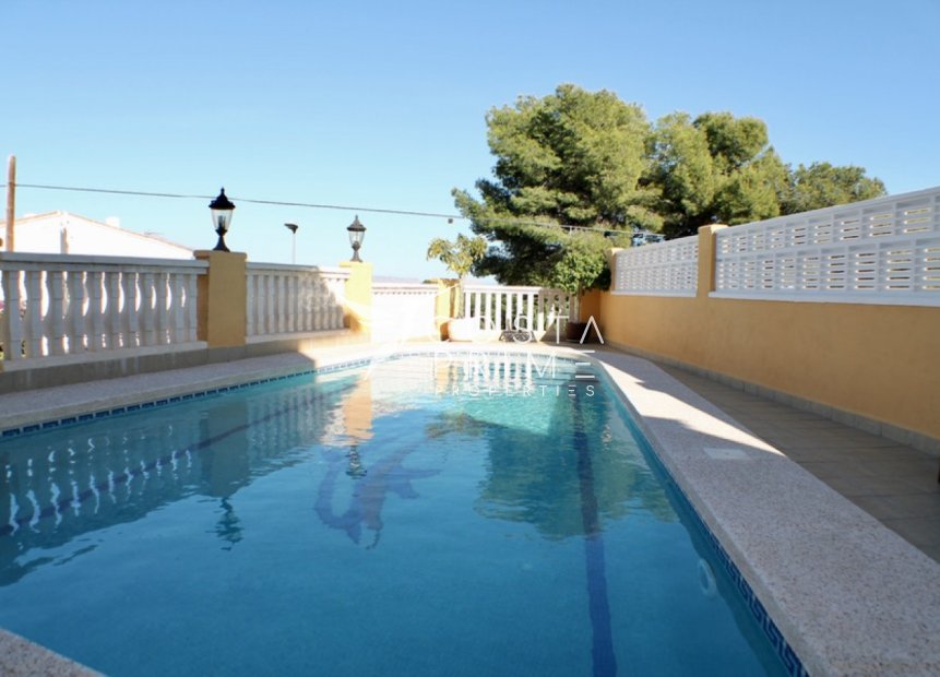 Resale - Villa  - La Nucía