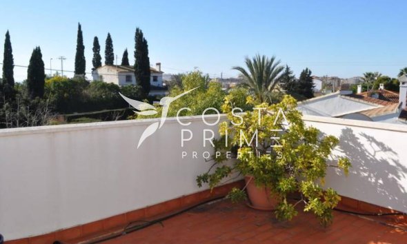 Resale - Villa  - Villajoyosa