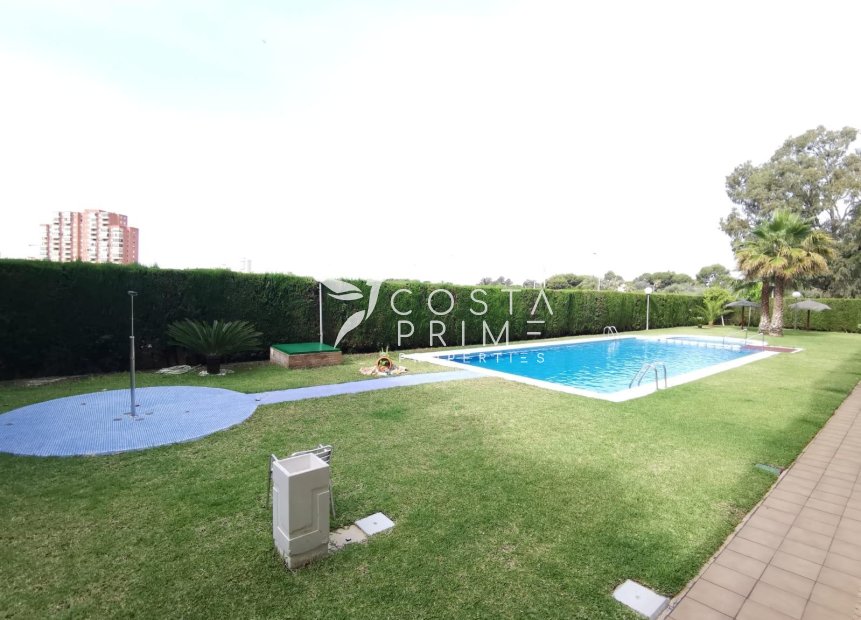 Resale - Apartment / Flat - El Campello