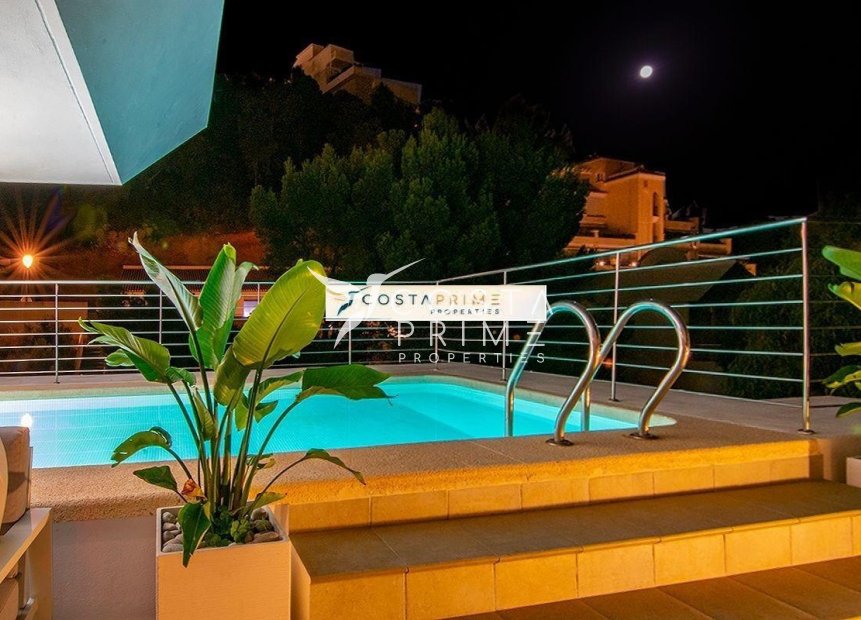 Resale - Villa  - Altea