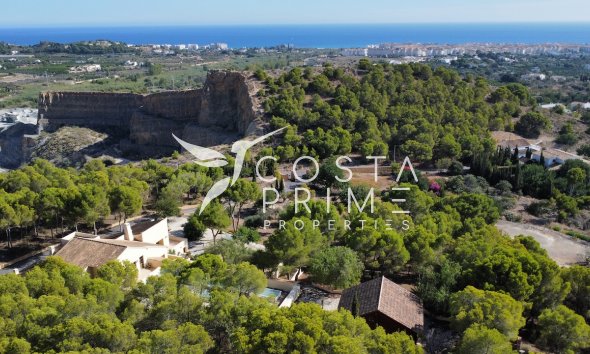 Resale - Villa  - Altea