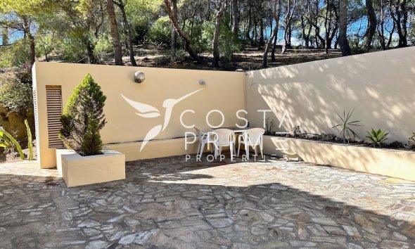 Resale - Villa  - Altea