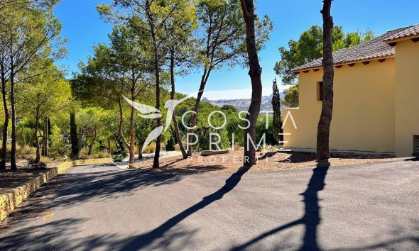 Resale - Villa  - Altea