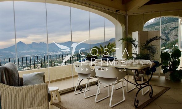 Resale - Villa  - Altea