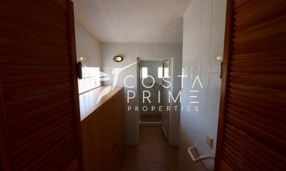 Reventa - Chalet / Villa - Alicante