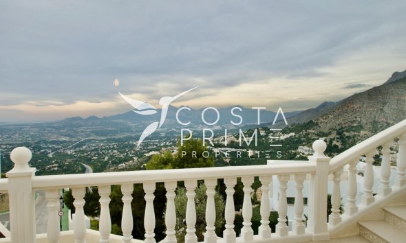 Resale - Villa  - Altea