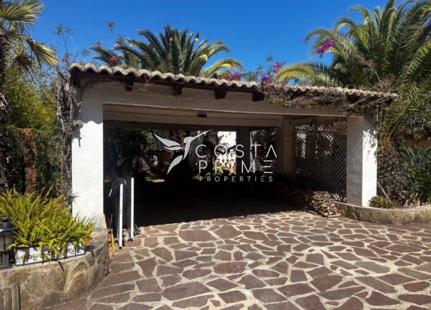 Resale - Villa  - Jávea