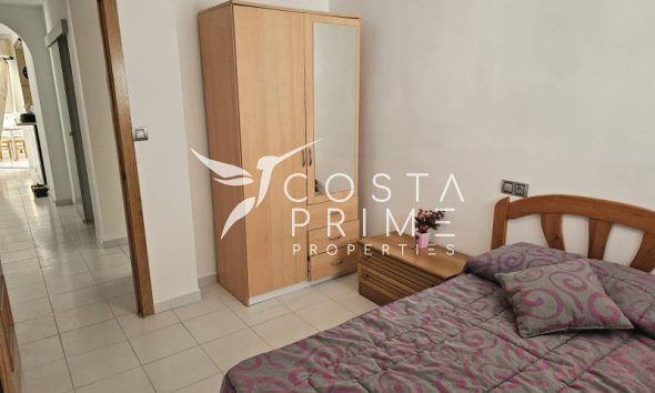 Resale - Apartment / Flat - Villajoyosa