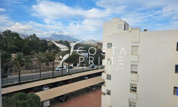 Resale - Apartment / Flat - Villajoyosa