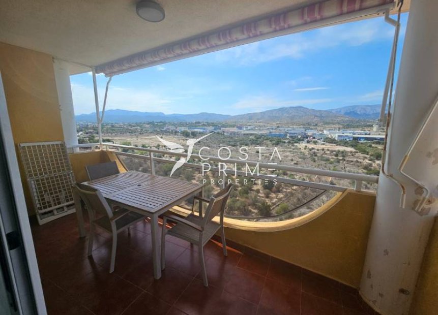 Resale - Apartment / Flat - Villajoyosa