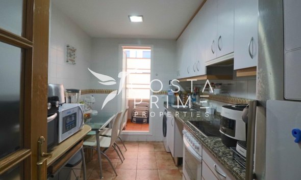 Resale - Apartment / Flat - Villajoyosa