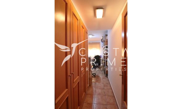 Resale - Apartment / Flat - Villajoyosa