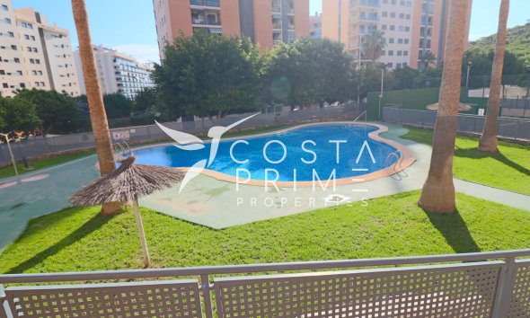 Resale - Apartment / Flat - Villajoyosa