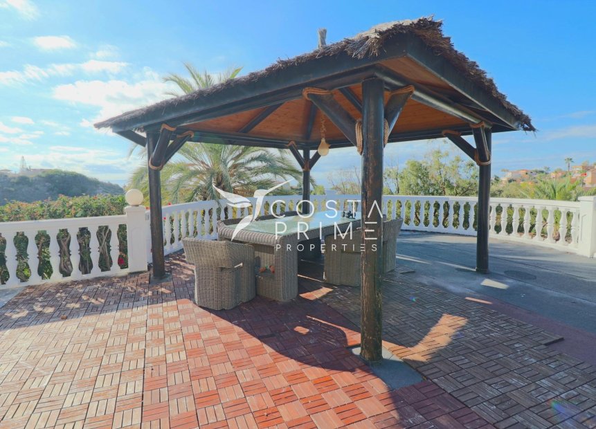 Resale - Villa  - El Campello