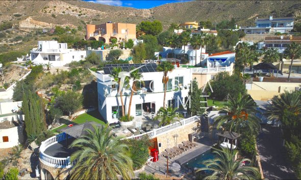 Resale - Villa  - El Campello