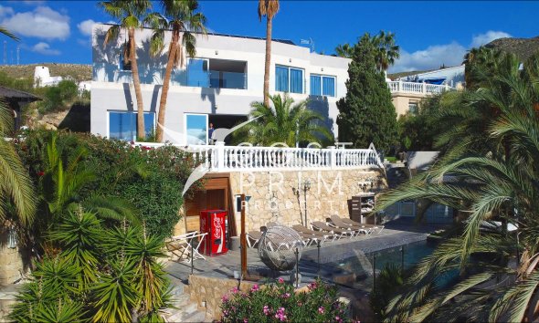 Resale - Villa  - El Campello