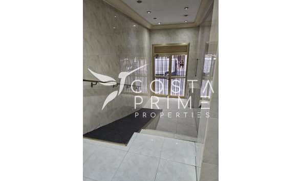 Reventa - Apartamento / Piso - Benidorm