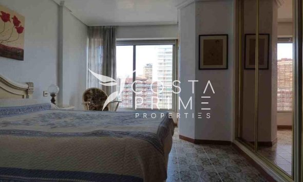 Resale - Apartment / Flat - Benidorm