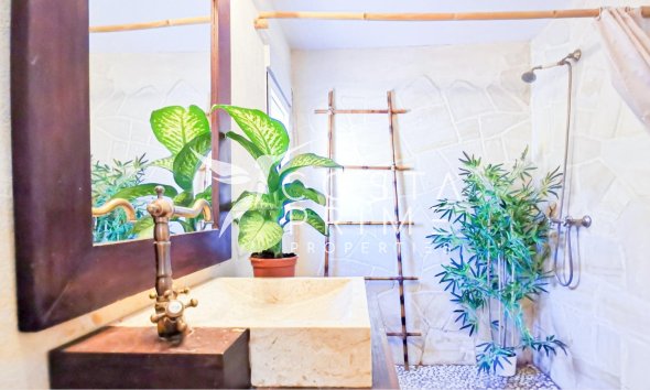 Alquiler a largo plazo - Chalet / Villa - La Nucía