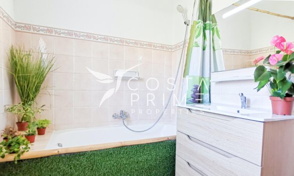 Alquiler a largo plazo - Chalet / Villa - La Nucía