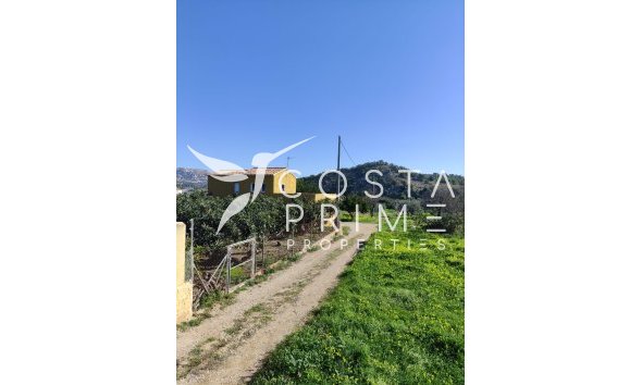 Resale - Plot / Land - Altea