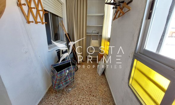 Resale - Apartment / Flat - Benidorm