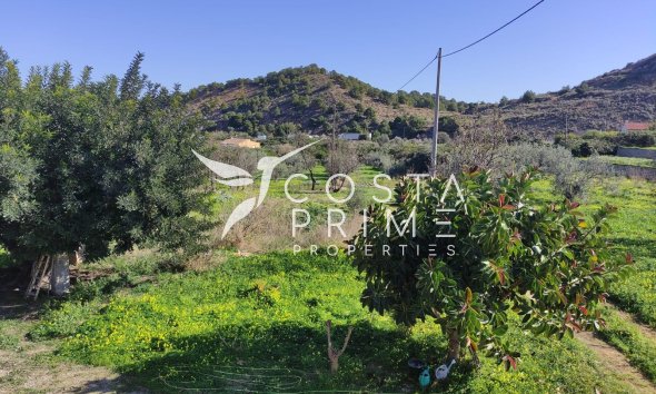 Resale - Plot / Land - Altea