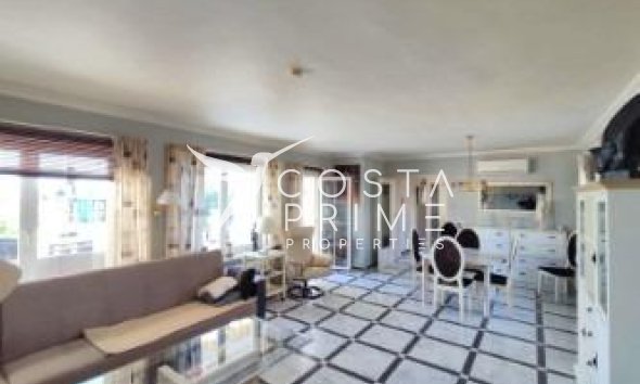 Resale - Villa  - La Nucía