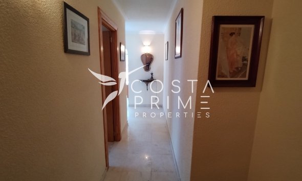 Resale - Apartment / Flat - Benidorm