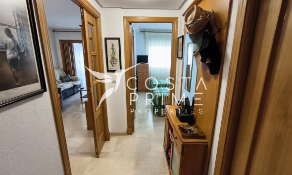 Resale - Apartment / Flat - Benidorm