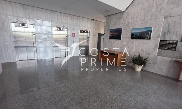 Resale - Apartment / Flat - Benidorm