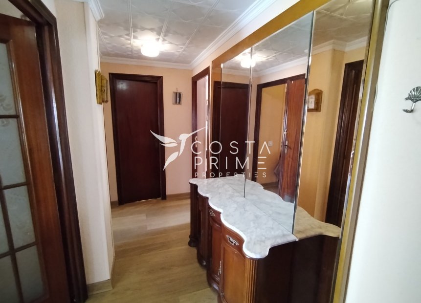 Resale - Apartment / Flat - Benidorm