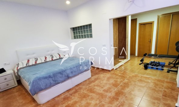 Resale - Villa  - La Nucía