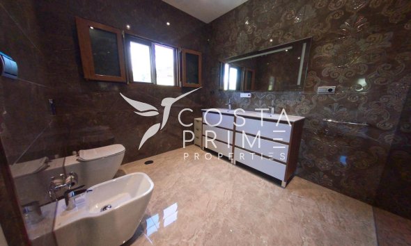 Reventa - Chalet / Villa - La Nucía