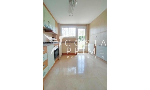 Resale - Townhouse / Semi - La Nucía