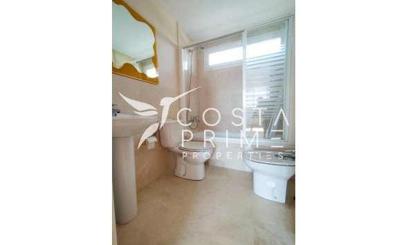 Resale - Townhouse / Semi - La Nucía