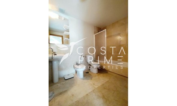 Resale - Townhouse / Semi - La Nucía