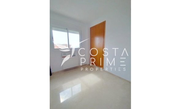 Resale - Townhouse / Semi - La Nucía