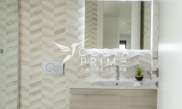 Odsprzedaż - Szalet - Finestrat