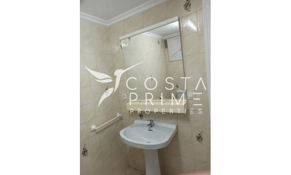 Resale - Apartment / Flat - Benidorm