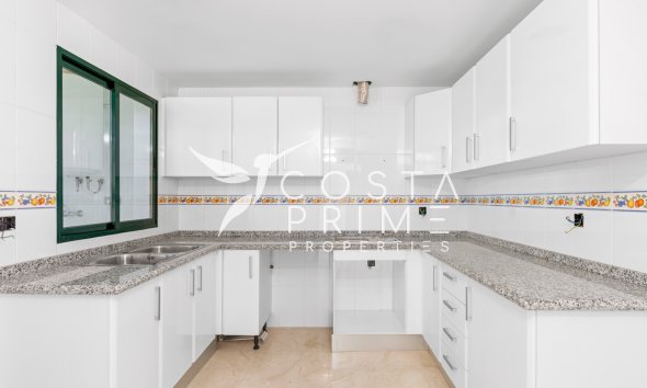 Újraértékesítés - Apartman / lakás - Altea