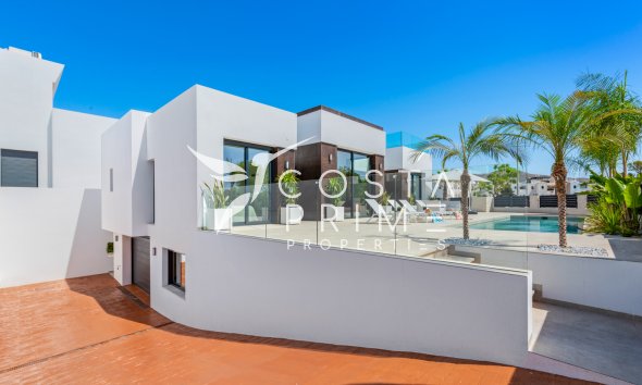 Resale - Villa  - El Campello