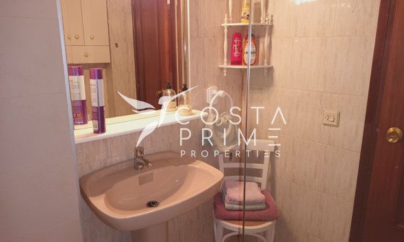 Resale - Apartment / Flat - Benidorm