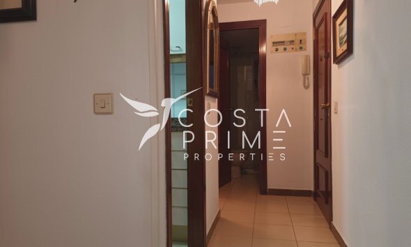 Resale - Apartment / Flat - Benidorm